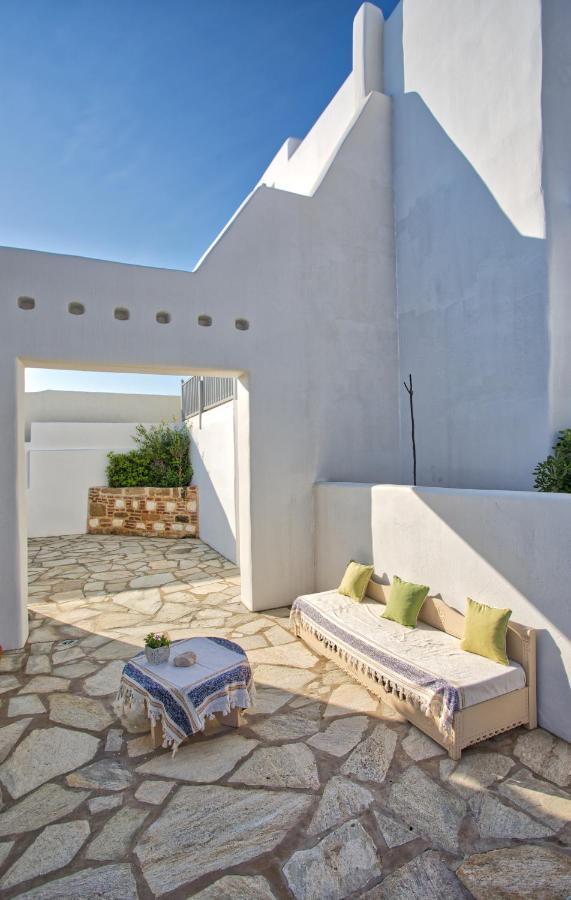 Ianthi Boutique Guesthouses 斯基罗斯岛 外观 照片